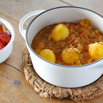 ココナッツオイルで作るごろごろジャガイモカレー