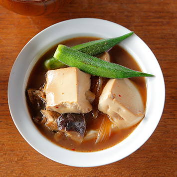 絹豆腐のピリ辛煮込み