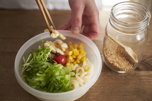 平日ランチは野菜たっぷりお手軽弁当